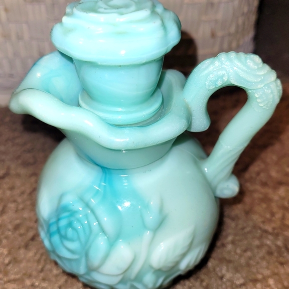 Vintage milk glass, pitcher basin, AVON, Avon pitcher, home decor, collectibles - Picture 2 of 4